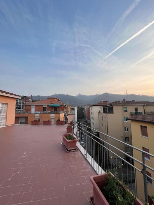 Attico Vista San Luca Apartamento Bolonha Exterior foto