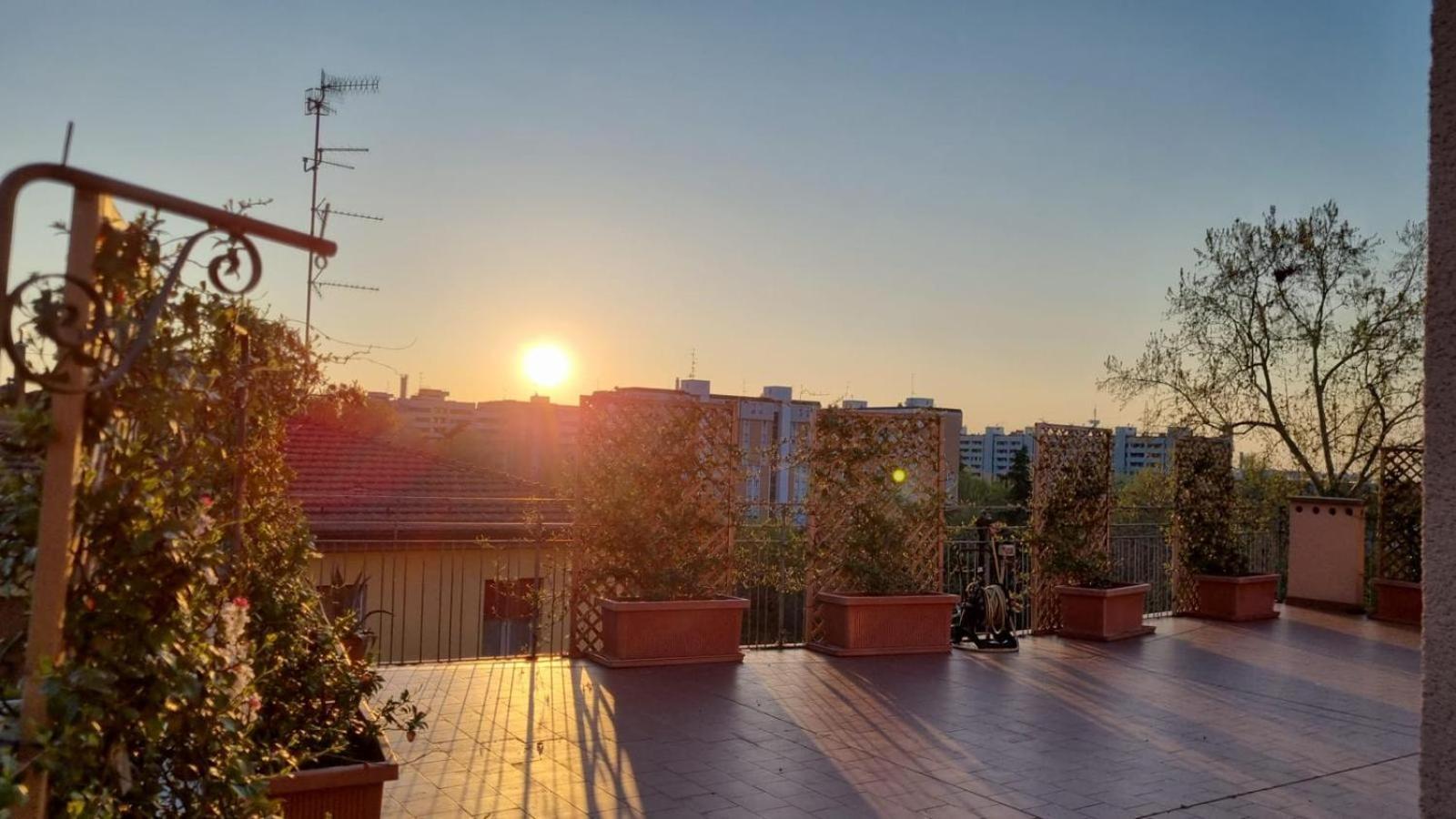 Attico Vista San Luca Apartamento Bolonha Exterior foto